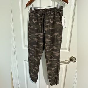NWT -  Athleta Camo Farallon Joggers
